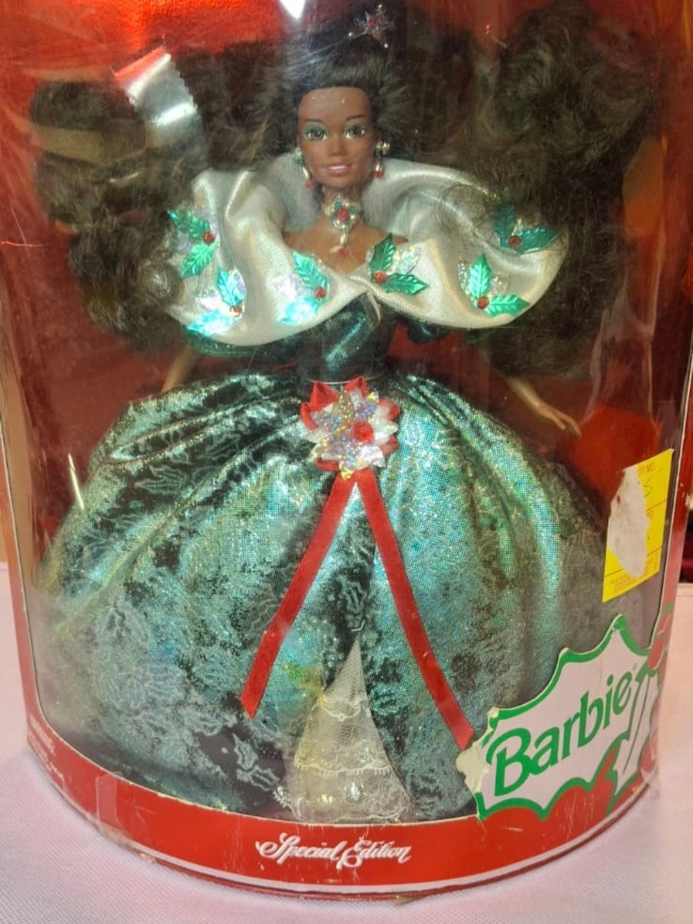 1995 Happy Holidays Barbie Special Edition Mattel #14123 NIB Vintage